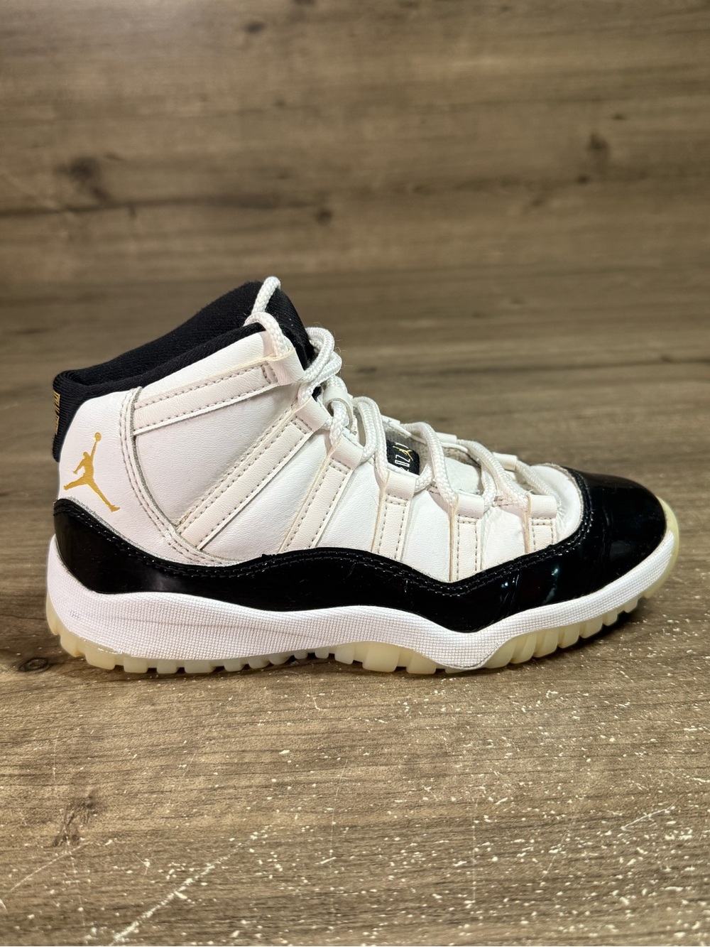 Air Jordan 11 Retro Gratitude PS Kids 2Y White Black Gold 378039-170